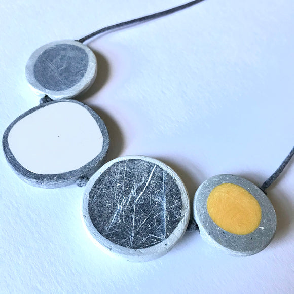 Knotted Pebble Necklace - grey with yellow x4