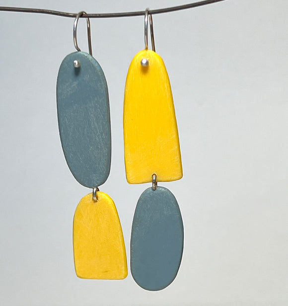 Beach dangle earrings - yellow and blue/grey
