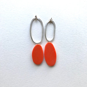 Big and odd earrings (orange)